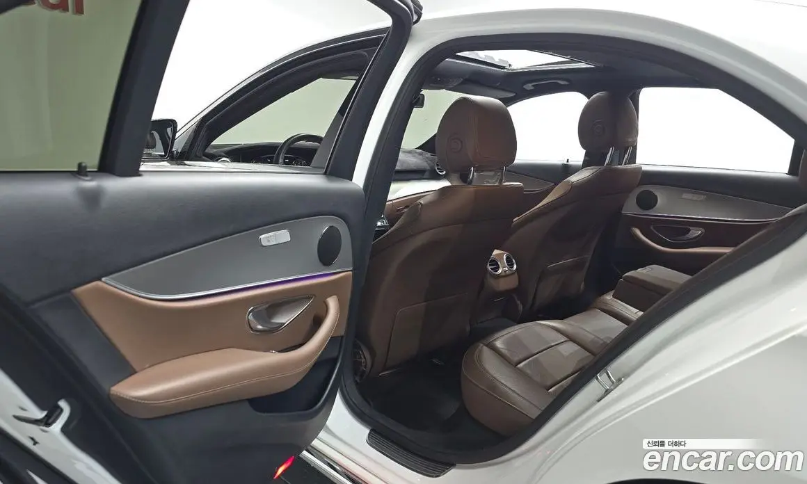 Mercedes-Benz E-Class 2018 2.0 автомат (гидро), фото 15 Mercedes-Benz E-Class 2018 2.0 автомат (гидро), фото 15