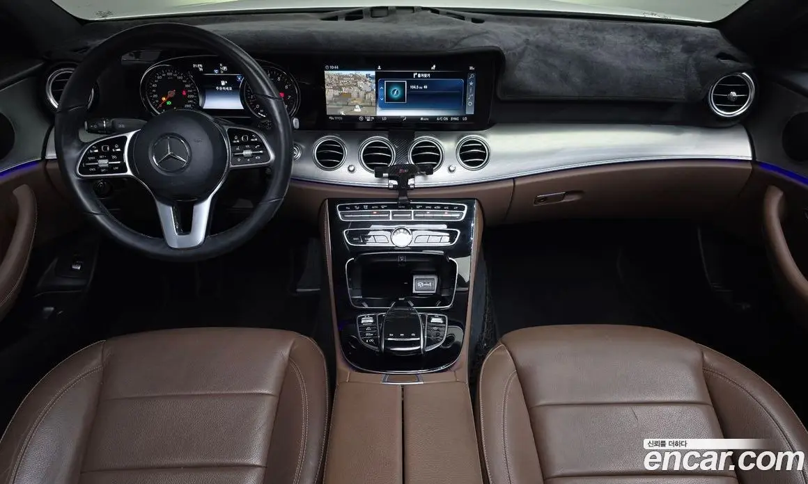Mercedes-Benz E-Class 2018 2.0 автомат (гидро), фото 9 Mercedes-Benz E-Class 2018 2.0 автомат (гидро), фото 9