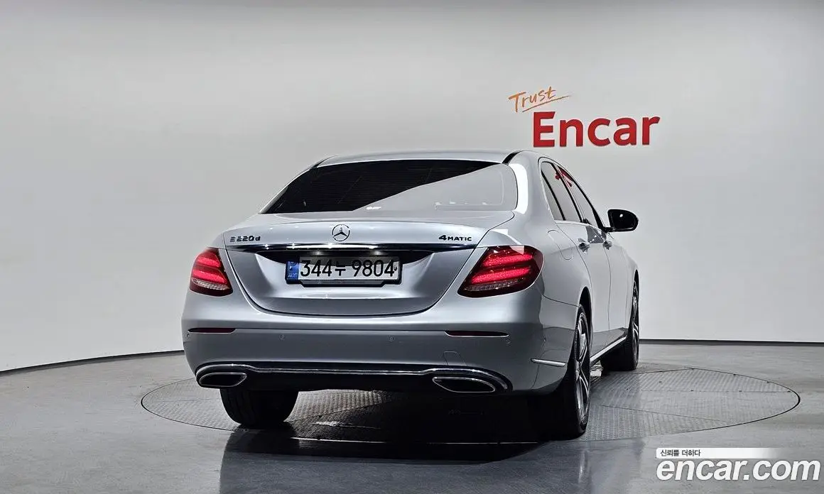 Mercedes-Benz E-Class 2019 1.9 автомат (гидро), фото 3
