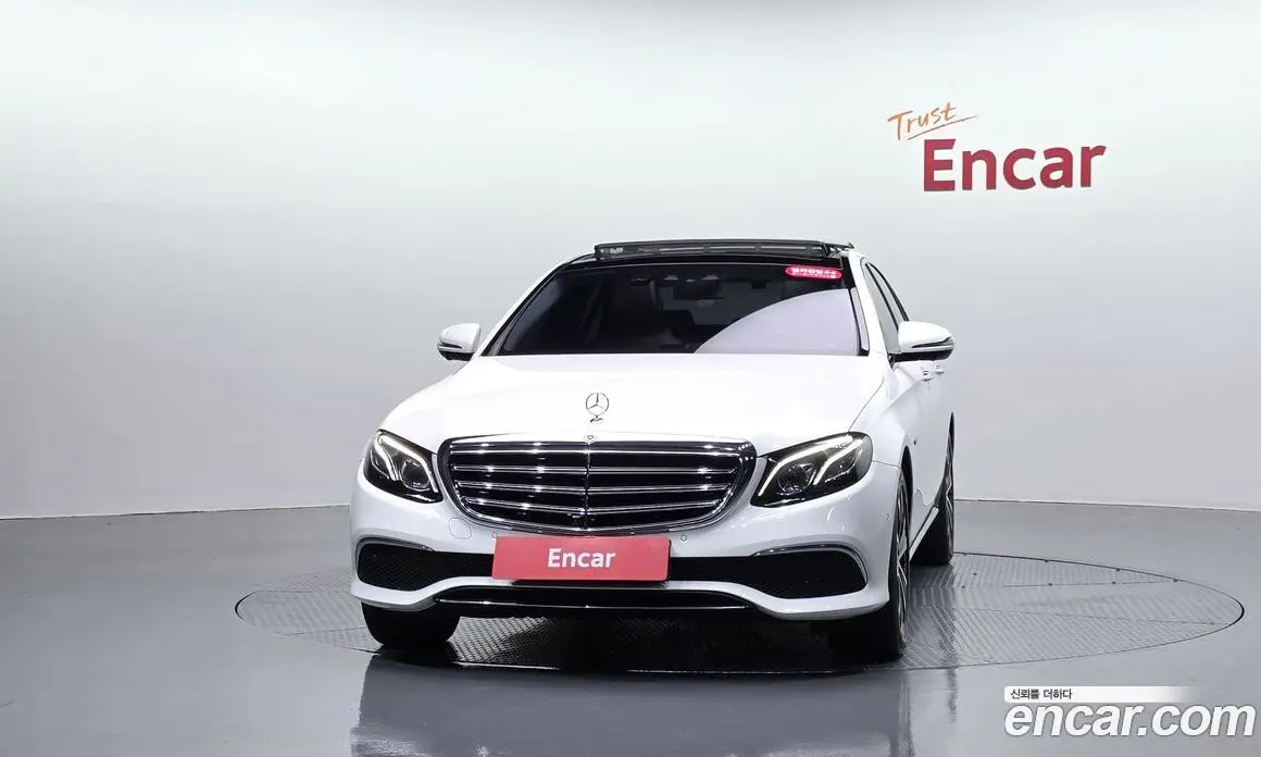 Mercedes-Benz E-Class 2019 2.0 автомат (гидро), фото 2 Mercedes-Benz E-Class 2019 2.0 автомат (гидро), фото 2