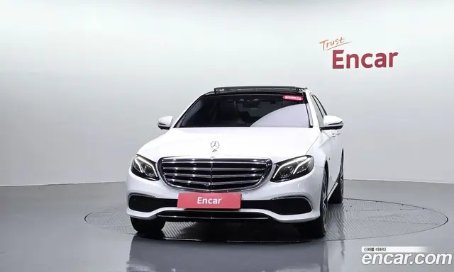 Mercedes-Benz E-Class 2019 2.0 автомат (гидро), миниатюра 2 Mercedes-Benz E-Class 2019 2.0 автомат (гидро), миниатюра 2