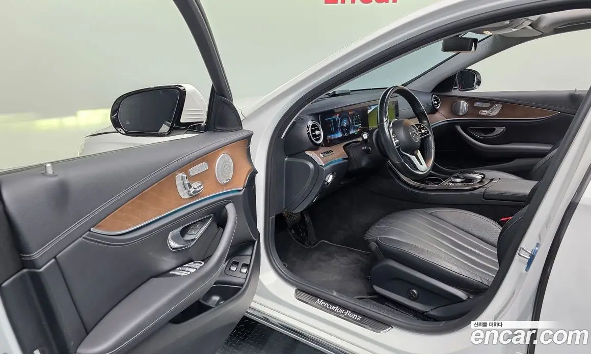 Mercedes-Benz E-Class 2019 2.0 автомат (гидро), фото 12 Mercedes-Benz E-Class 2019 2.0 автомат (гидро), фото 12