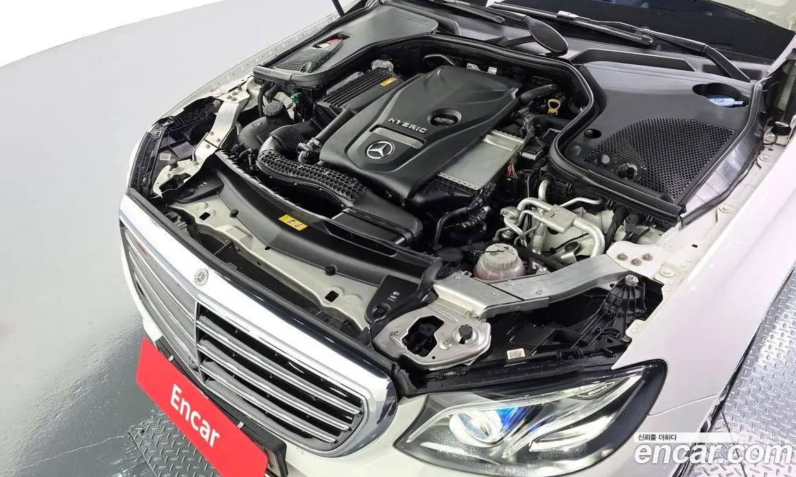 Mercedes-Benz E-Class 2019 2.0 автомат (гидро), фото 5 Mercedes-Benz E-Class 2019 2.0 автомат (гидро), фото 5