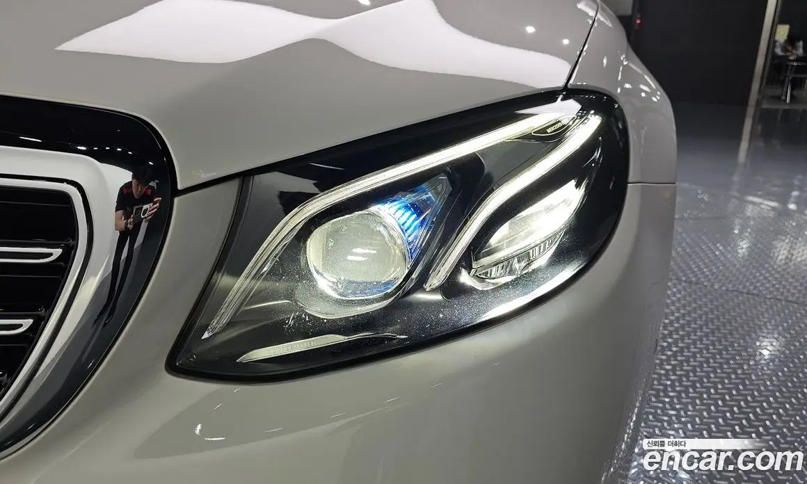 Mercedes-Benz E-Class 2019 2.0 автомат (гидро), фото 7 Mercedes-Benz E-Class 2019 2.0 автомат (гидро), фото 7