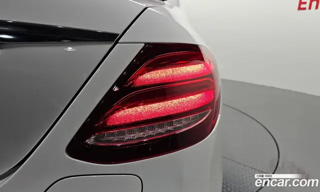 Mercedes-Benz E-Class 2019 2.0 автомат (гидро), миниатюра 8 Mercedes-Benz E-Class 2019 2.0 автомат (гидро), миниатюра 8
