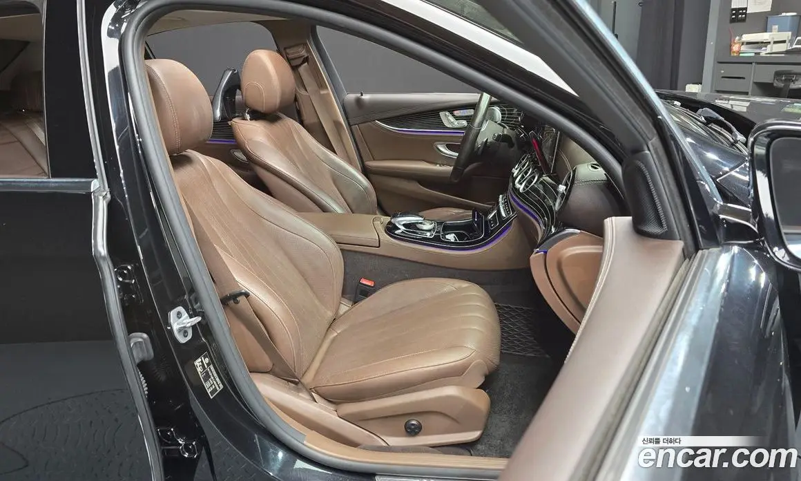Mercedes-Benz E-Class 2020 3.0 автомат (гидро), фото 18 Mercedes-Benz E-Class 2020 3.0 автомат (гидро), фото 18