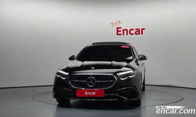Mercedes-Benz E-Class 2024 2.0 автомат (гидро), миниатюра 2