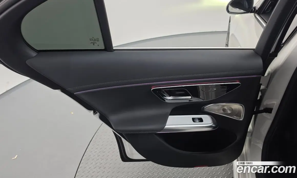 Mercedes-Benz E-Class 2024 2.0 автомат (гидро), фото 15