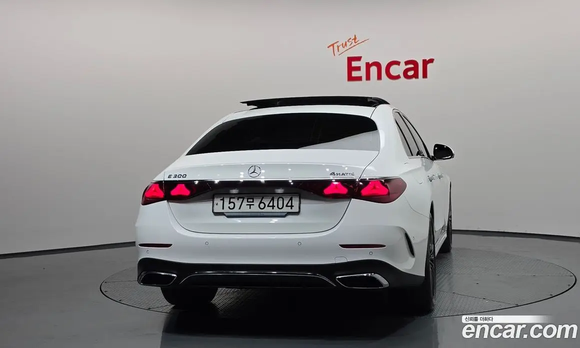 Mercedes-Benz E-Class 2024 2.0 автомат (гидро), фото 4