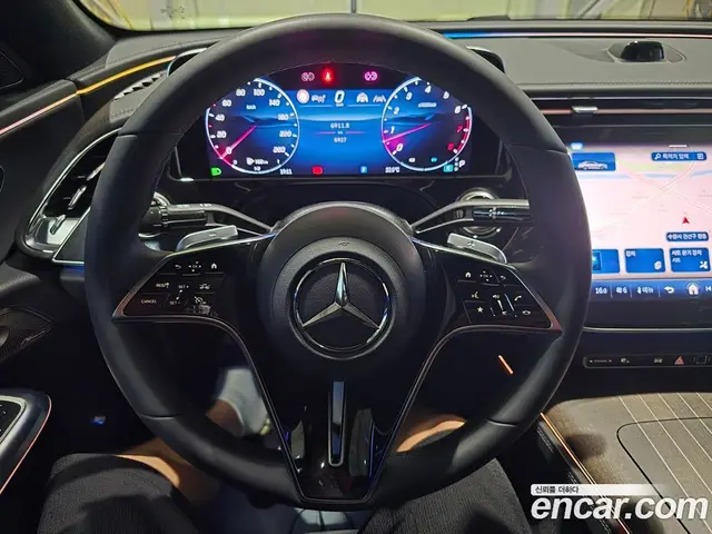 Mercedes-Benz E-Class 2025 3.0 автомат (гидро), миниатюра 6