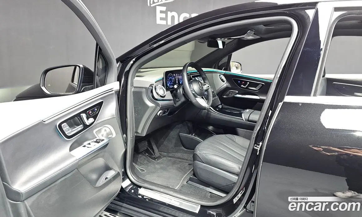 Mercedes-Benz EQE 2023 0.3 автомат (гидро), фото 12