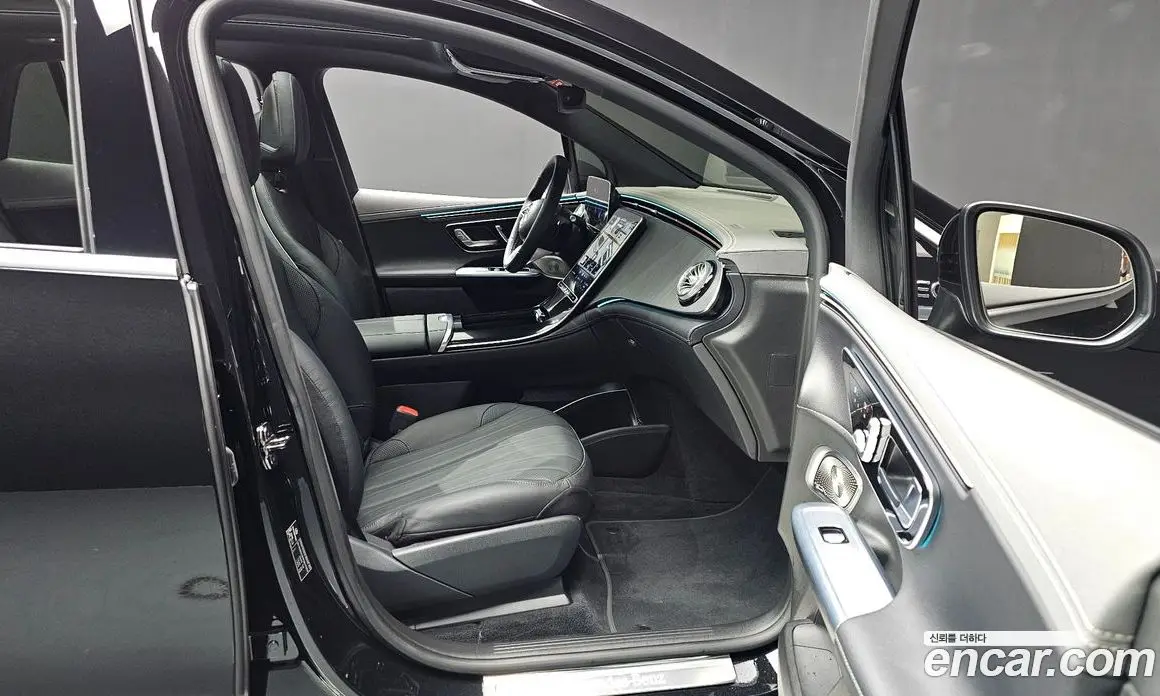 Mercedes-Benz EQE 2023 0.3 автомат (гидро), фото 13
