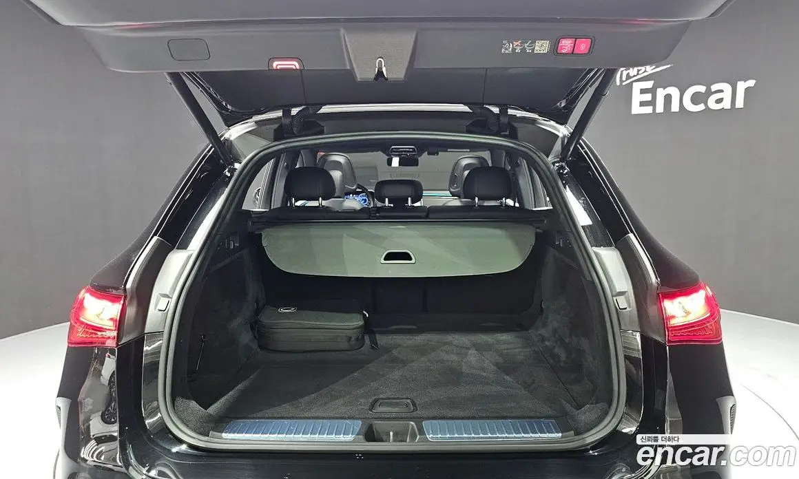 Mercedes-Benz EQE 2023 0.3 автомат (гидро), фото 18