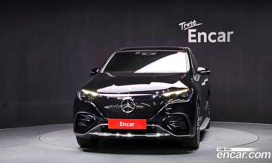 Mercedes-Benz EQE 2023 0.3 автомат (гидро), фото 3