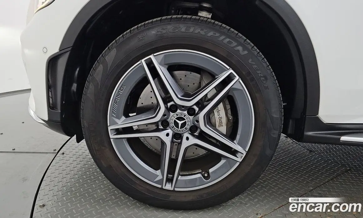 Mercedes-Benz GLC-Class 2022 2.0 автомат (гидро), фото 4 Mercedes-Benz GLC-Class 2022 2.0 автомат (гидро), фото 4