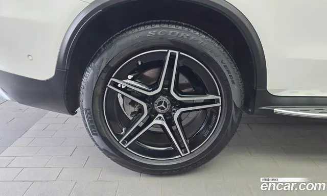 Mercedes-Benz GLC-Class 2023 2.0 автомат (гидро), миниатюра 5 Mercedes-Benz GLC-Class 2023 2.0 автомат (гидро), миниатюра 5