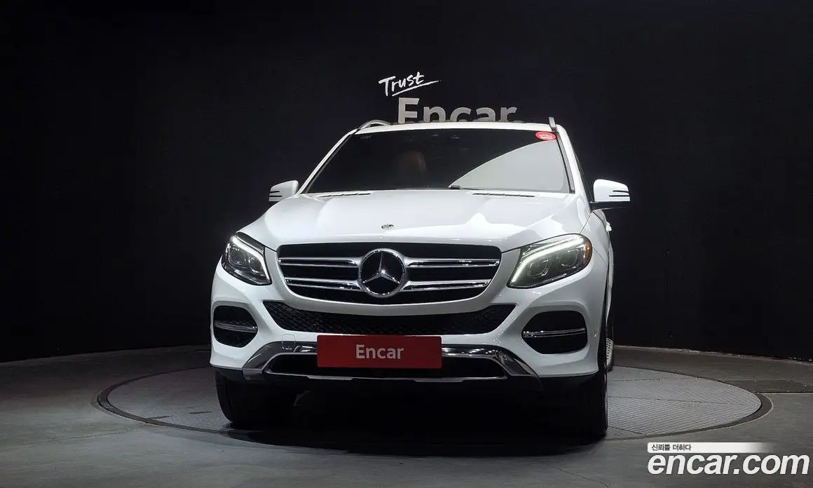 Mercedes-Benz GLE-Class 2018 3.0 автомат (гидро), фото 3