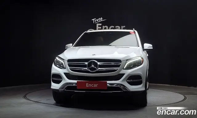Mercedes-Benz GLE-Class 2018 3.0 автомат (гидро), миниатюра 3