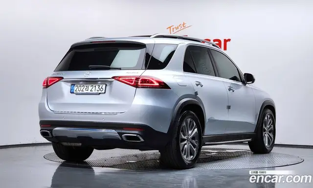 Mercedes-Benz GLE-Class 2021 1.9 автомат (гидро), миниатюра 2