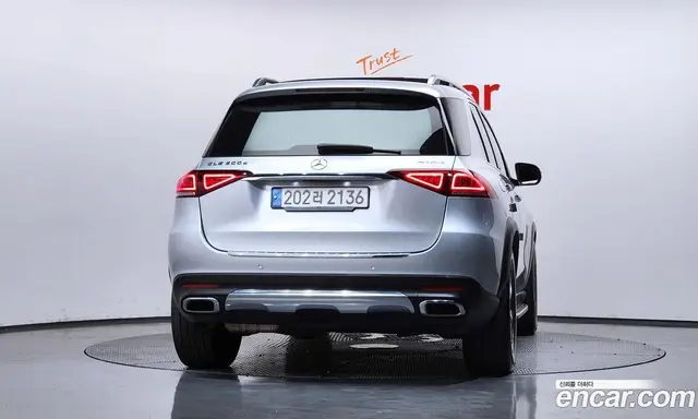 Mercedes-Benz GLE-Class 2021 1.9 автомат (гидро), миниатюра 4