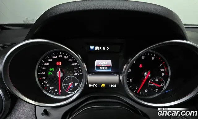 Mercedes-Benz SLC-Class 2017 2.0 автомат (гидро), миниатюра 11