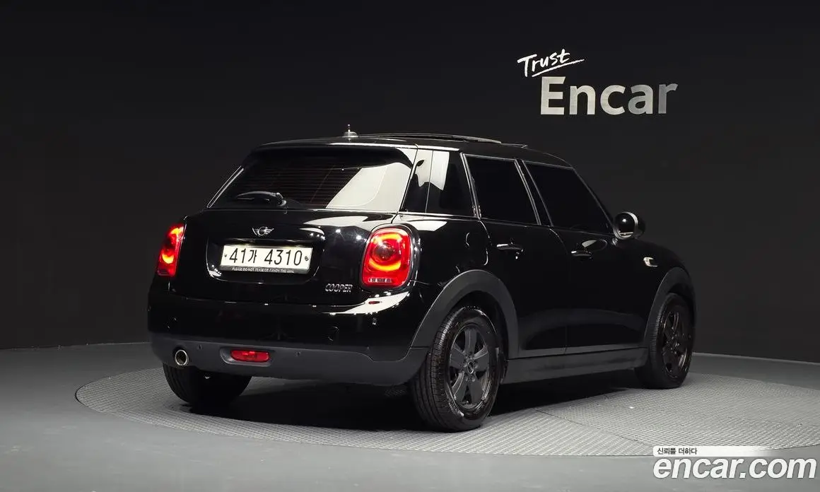 Mini Cooper 2017 1.5 автомат (гидро), фото 2 Mini Cooper 2017 1.5 автомат (гидро), фото 2