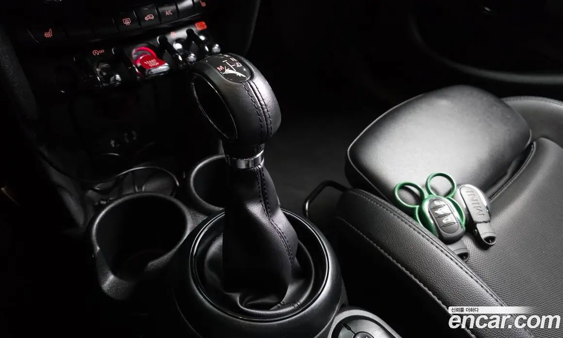 Mini Cooper 2017 1.5 автомат (гидро), фото 12 Mini Cooper 2017 1.5 автомат (гидро), фото 12