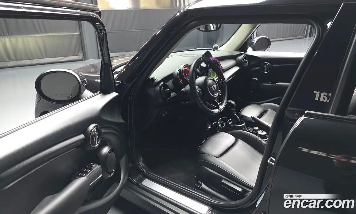 Mini Cooper 2017 1.5 автомат (гидро), фото 13 Mini Cooper 2017 1.5 автомат (гидро), фото 13