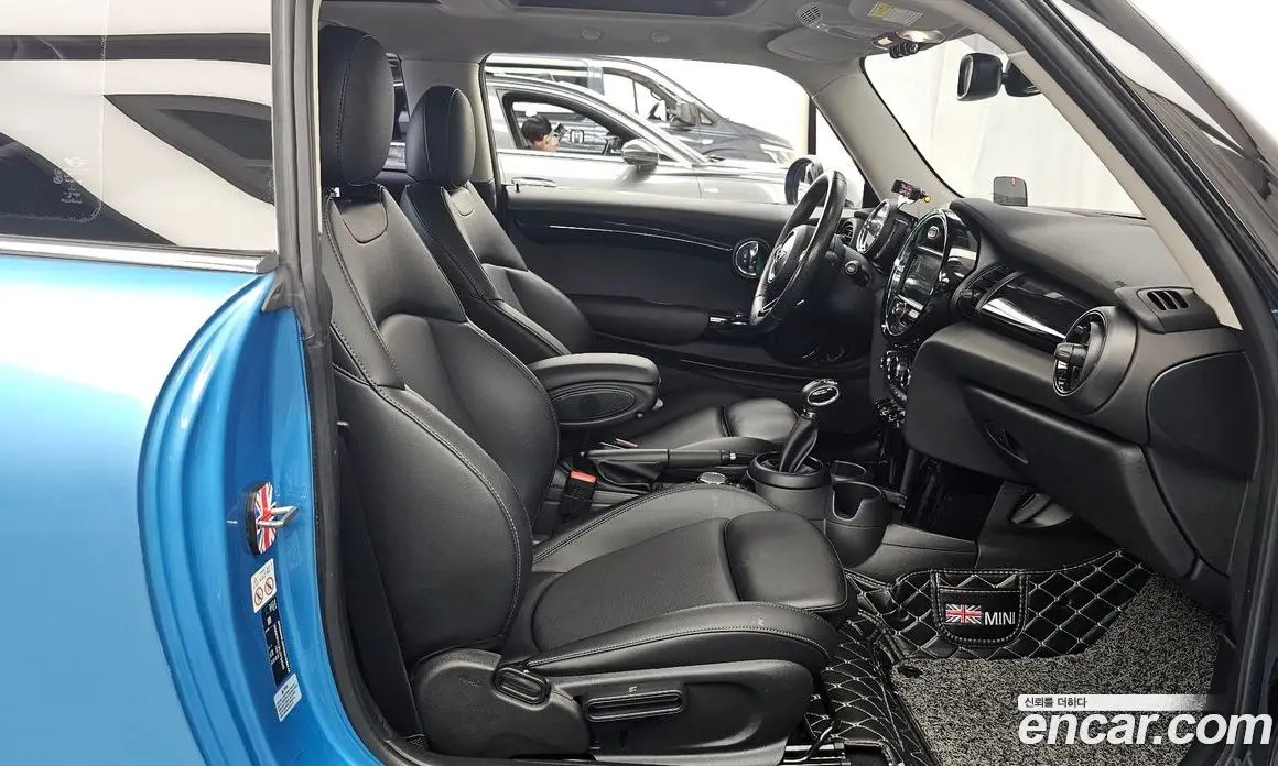 Mini Cooper 2018 1.5 автомат (гидро), фото 17 Mini Cooper 2018 1.5 автомат (гидро), фото 17