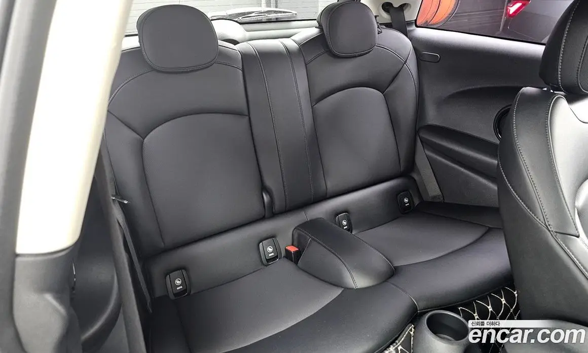 Mini Cooper 2018 1.5 автомат (гидро), фото 18 Mini Cooper 2018 1.5 автомат (гидро), фото 18