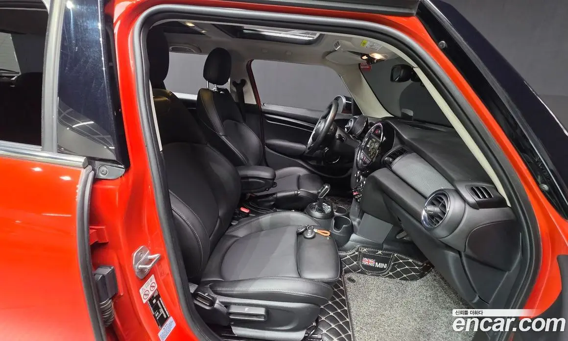 Mini Cooper 2021 1.5 автомат (гидро), фото 16 Mini Cooper 2021 1.5 автомат (гидро), фото 16