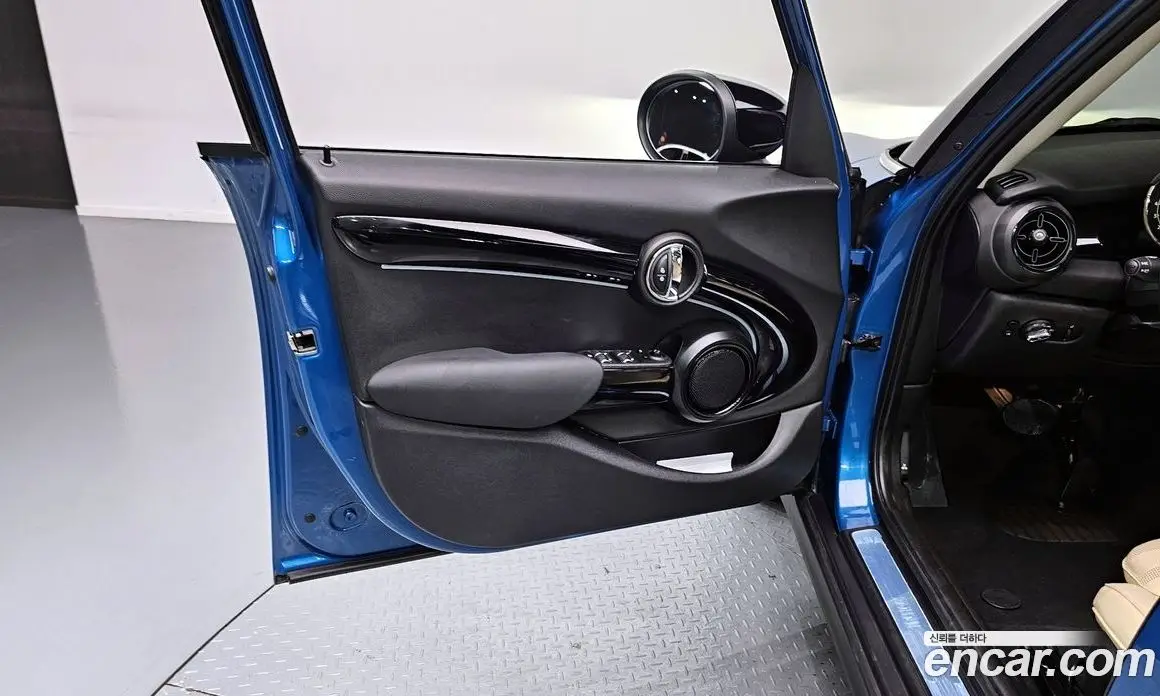 Mini Cooper 2022 1.5 автомат (гидро), фото 14