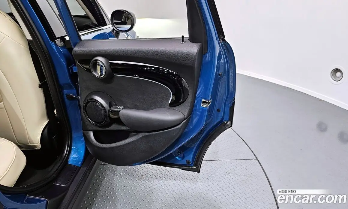 Mini Cooper 2022 1.5 автомат (гидро), фото 15