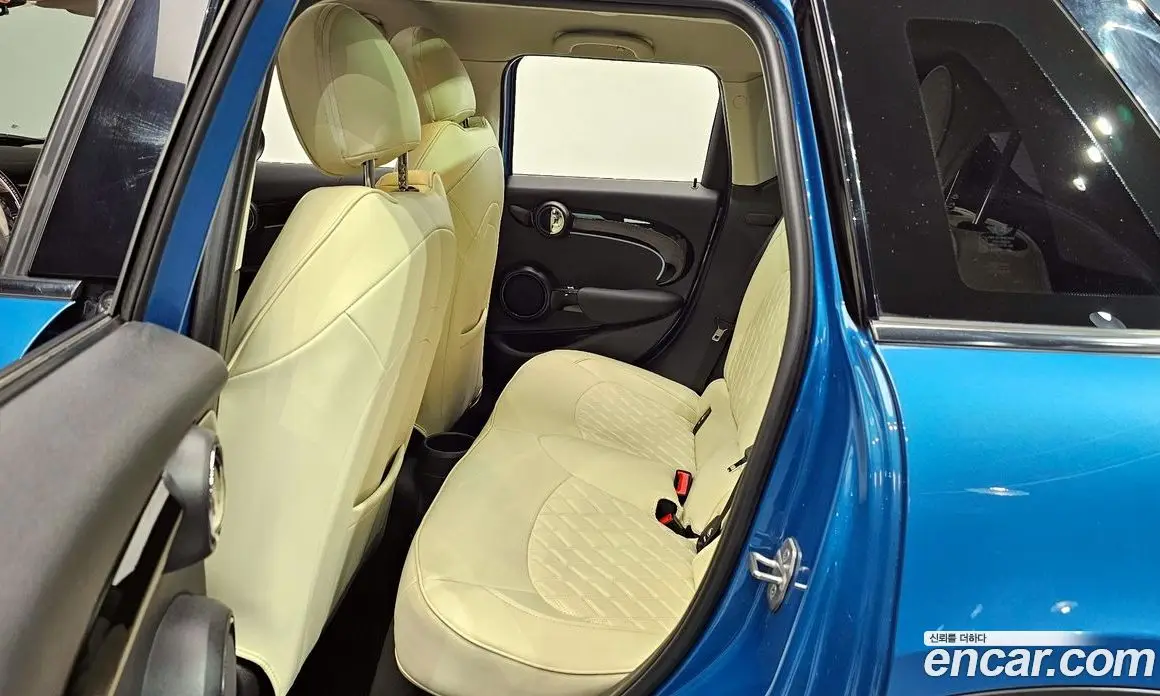 Mini Cooper 2022 1.5 автомат (гидро), фото 17
