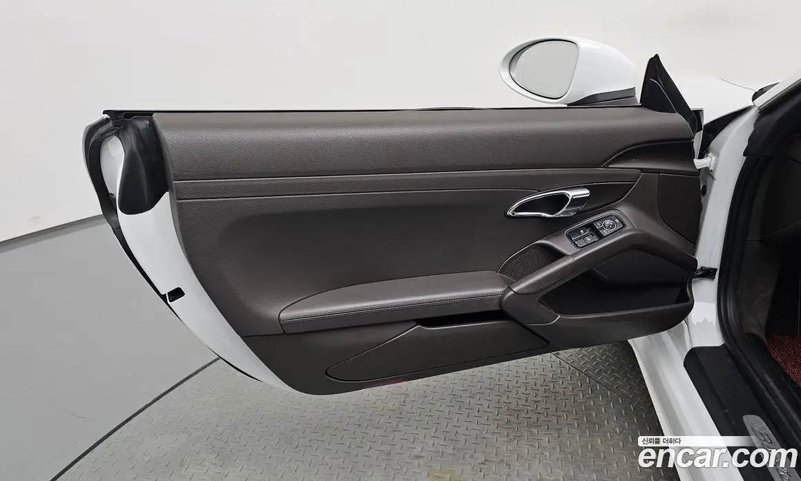 Porsche 718 2018 2.5 автомат (гидро), фото 13 Porsche 718 2018 2.5 автомат (гидро), фото 13