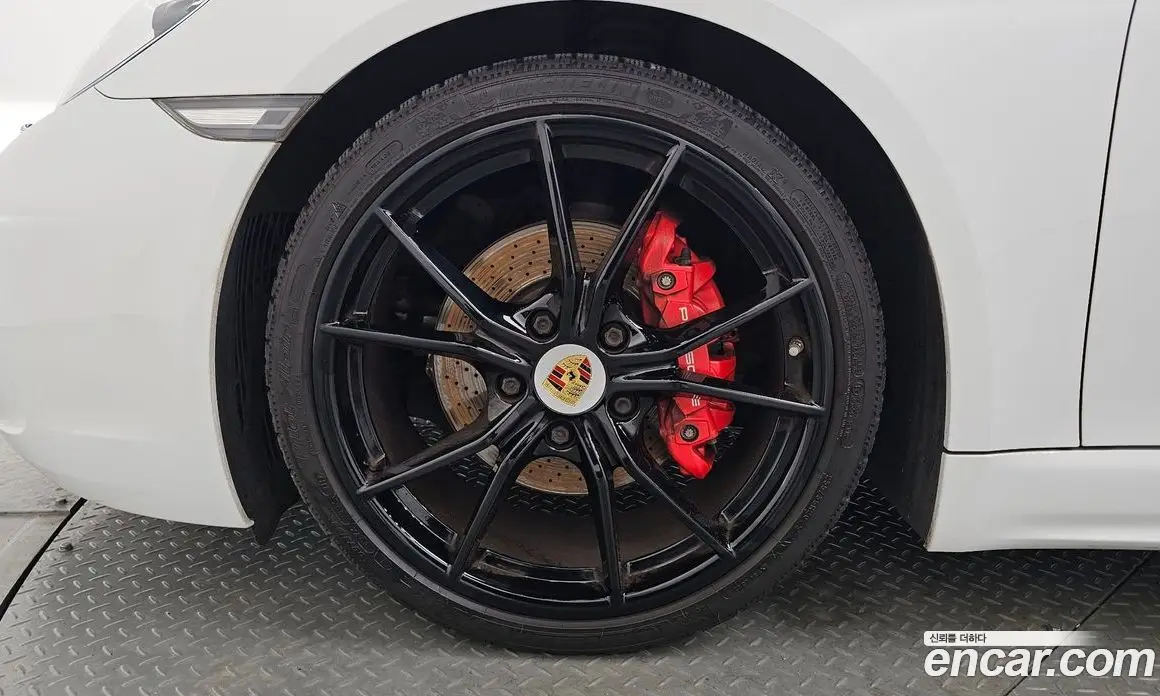 Porsche 718 2018 2.5 автомат (гидро), фото 4 Porsche 718 2018 2.5 автомат (гидро), фото 4