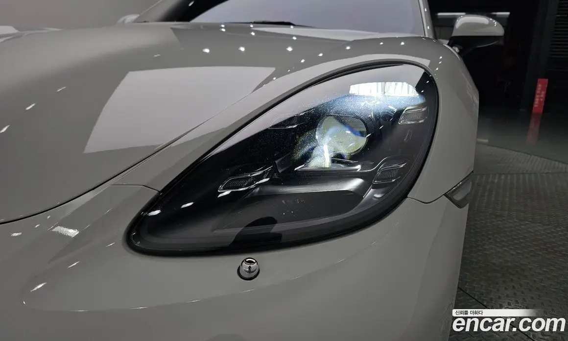 Porsche 718 2018 2.5 автомат (гидро), фото 7 Porsche 718 2018 2.5 автомат (гидро), фото 7