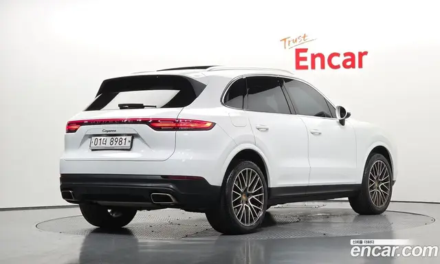 Porsche Cayenne 2019 3.0 автомат (гидро), миниатюра 2