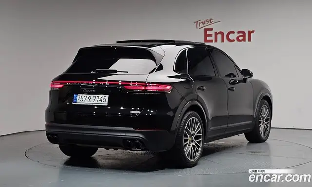 Porsche Cayenne, 2023, 30 866 км