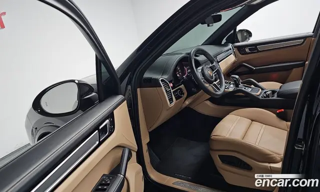 Porsche Cayenne 2023 3.0 автомат (гидро), миниатюра 12