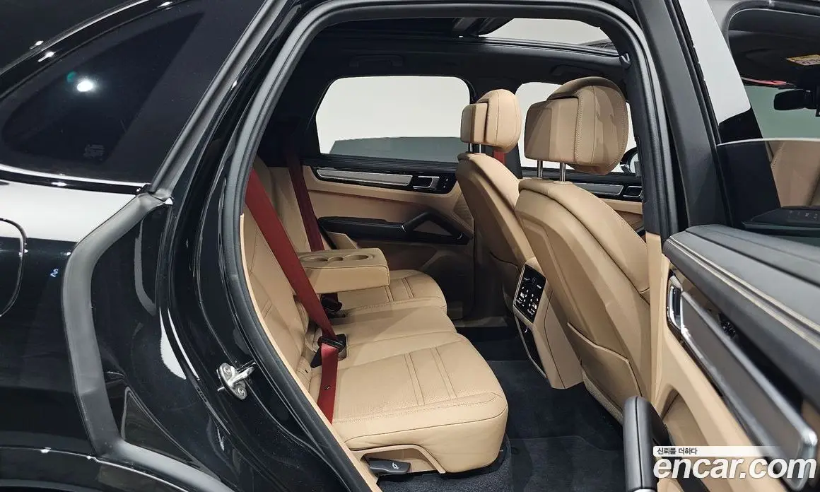 Porsche Cayenne 2023 3.0 автомат (гидро), фото 16 Porsche Cayenne 2023 3.0 автомат (гидро), фото 16