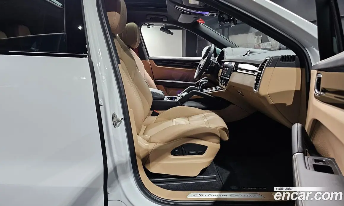 Porsche Cayenne 2023 3.0 автомат (гидро), фото 16