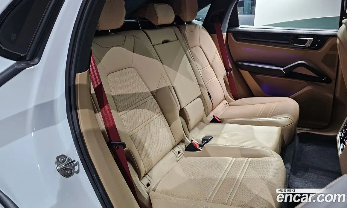 Porsche Cayenne 2023 3.0 автомат (гидро), фото 17