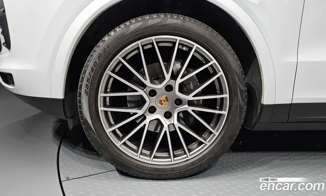 Porsche Cayenne 2023 3.0 автомат (гидро), миниатюра 5