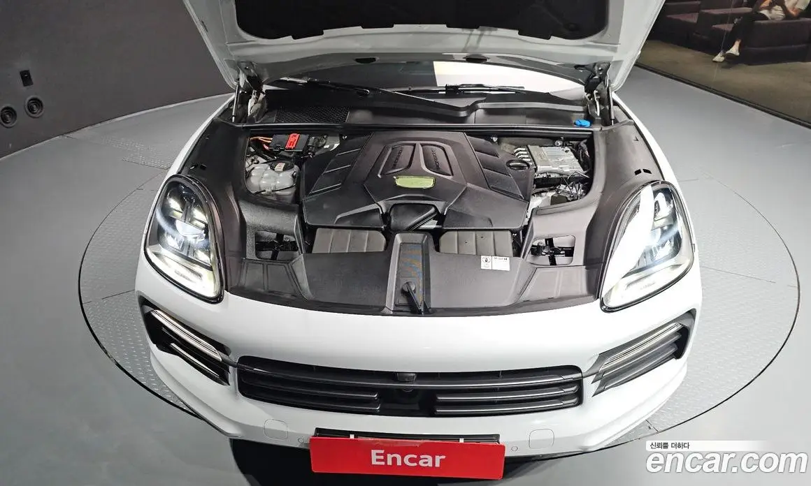 Porsche Cayenne 2023 3.0 автомат (гидро), фото 6