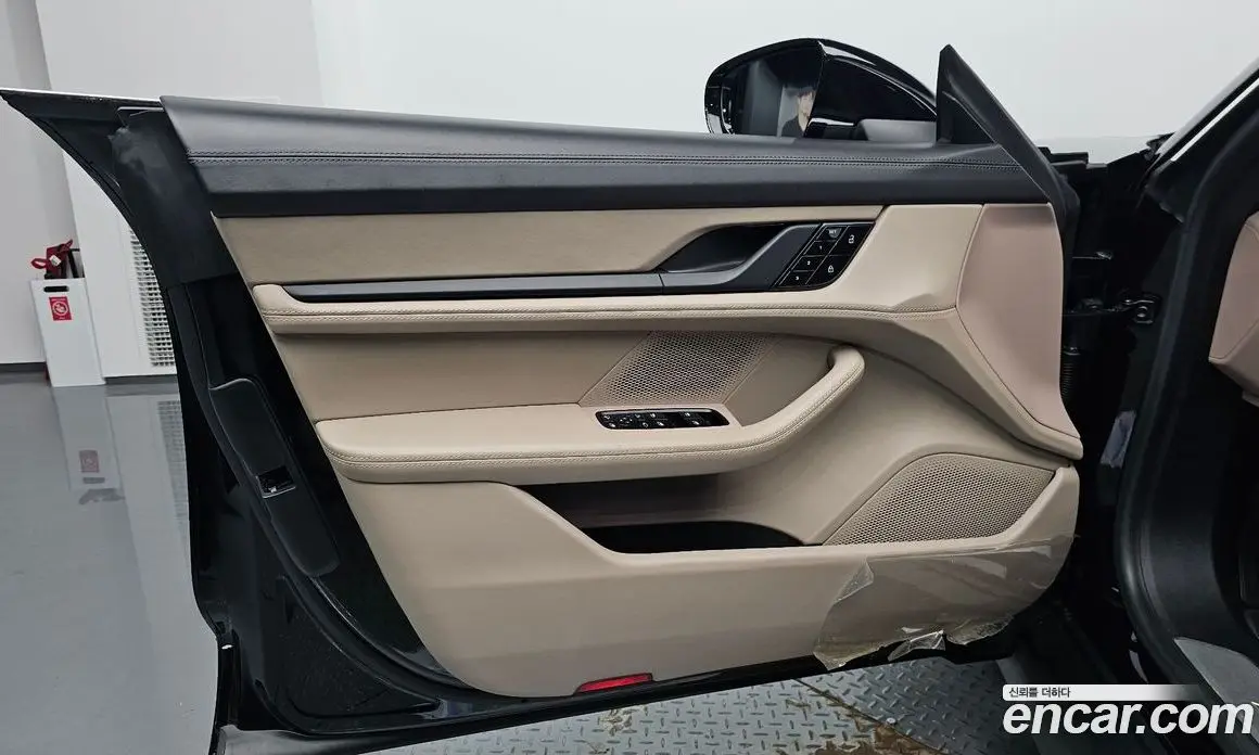 Porsche Taycan 2021 0.1 автомат (гидро), фото 13