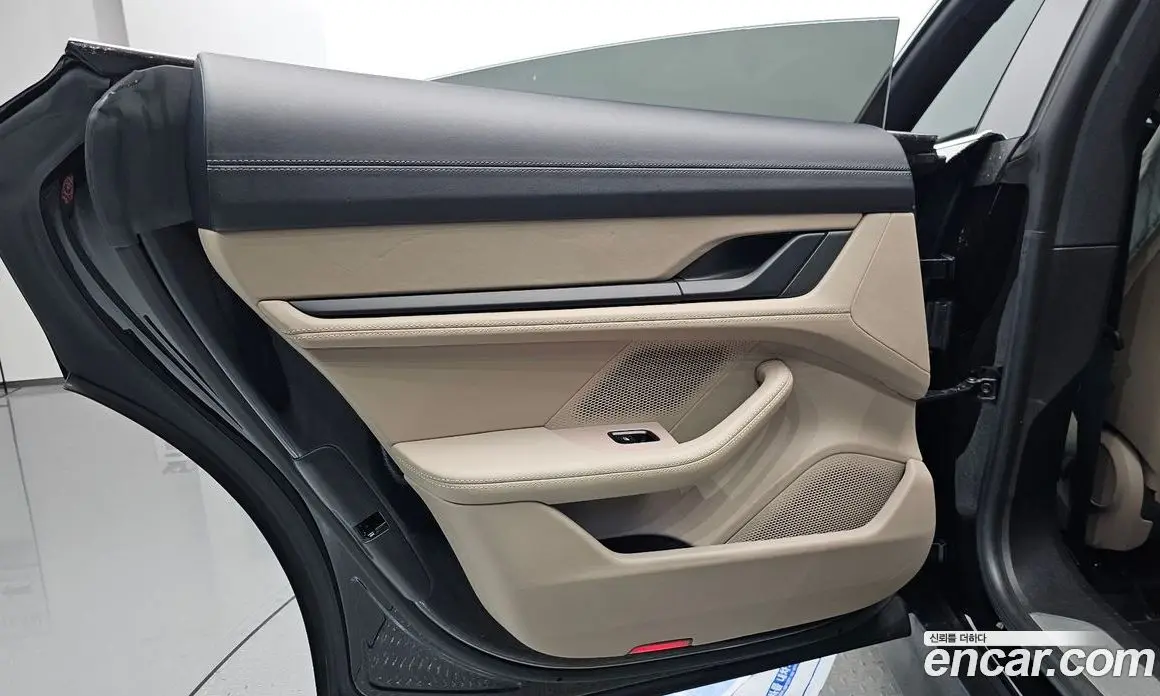Porsche Taycan 2021 0.1 автомат (гидро), фото 14