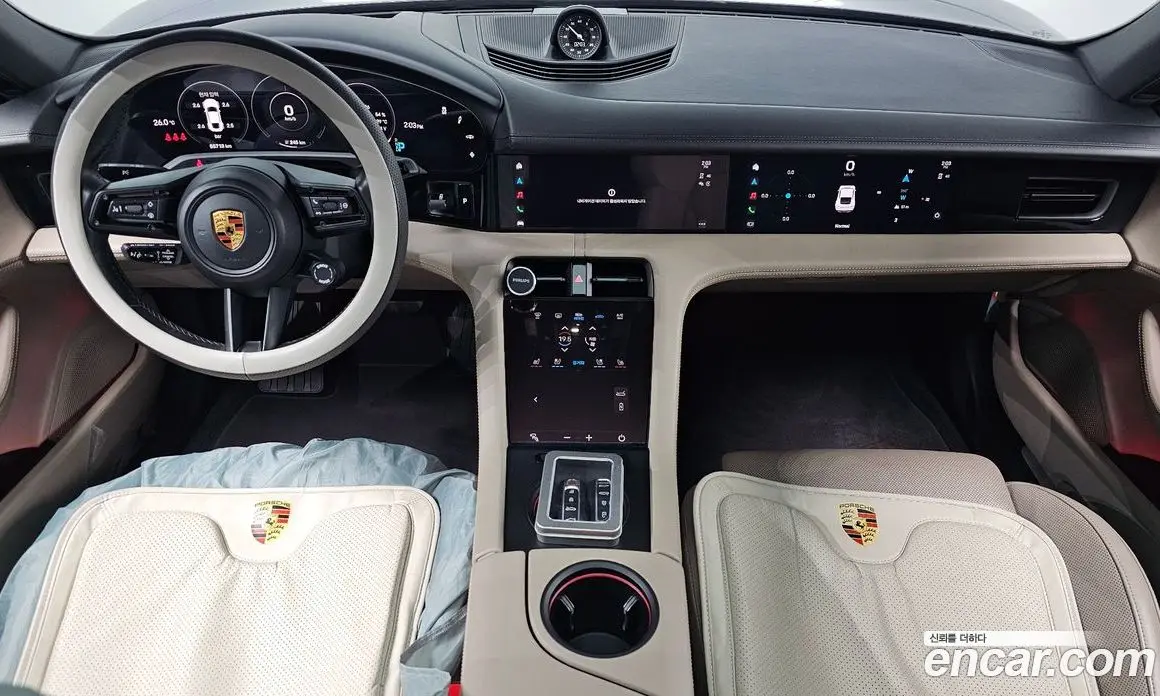 Porsche Taycan 2021 0.1 автомат (гидро), фото 9