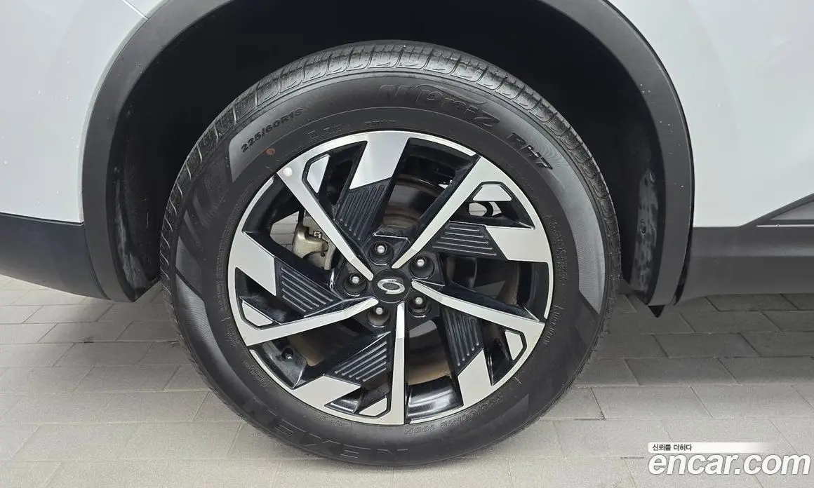 Renault (Samsung) QM6 2023 2.0 автомат (гидро), фото 5 Renault (Samsung) QM6 2023 2.0 автомат (гидро), фото 5