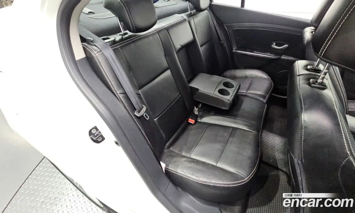 Renault (Samsung) SM3 2013 1.6 автомат (гидро), фото 17 Renault (Samsung) SM3 2013 1.6 автомат (гидро), фото 17
